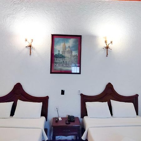 גואדלחארה Hotel Frances מראה חיצוני תמונה