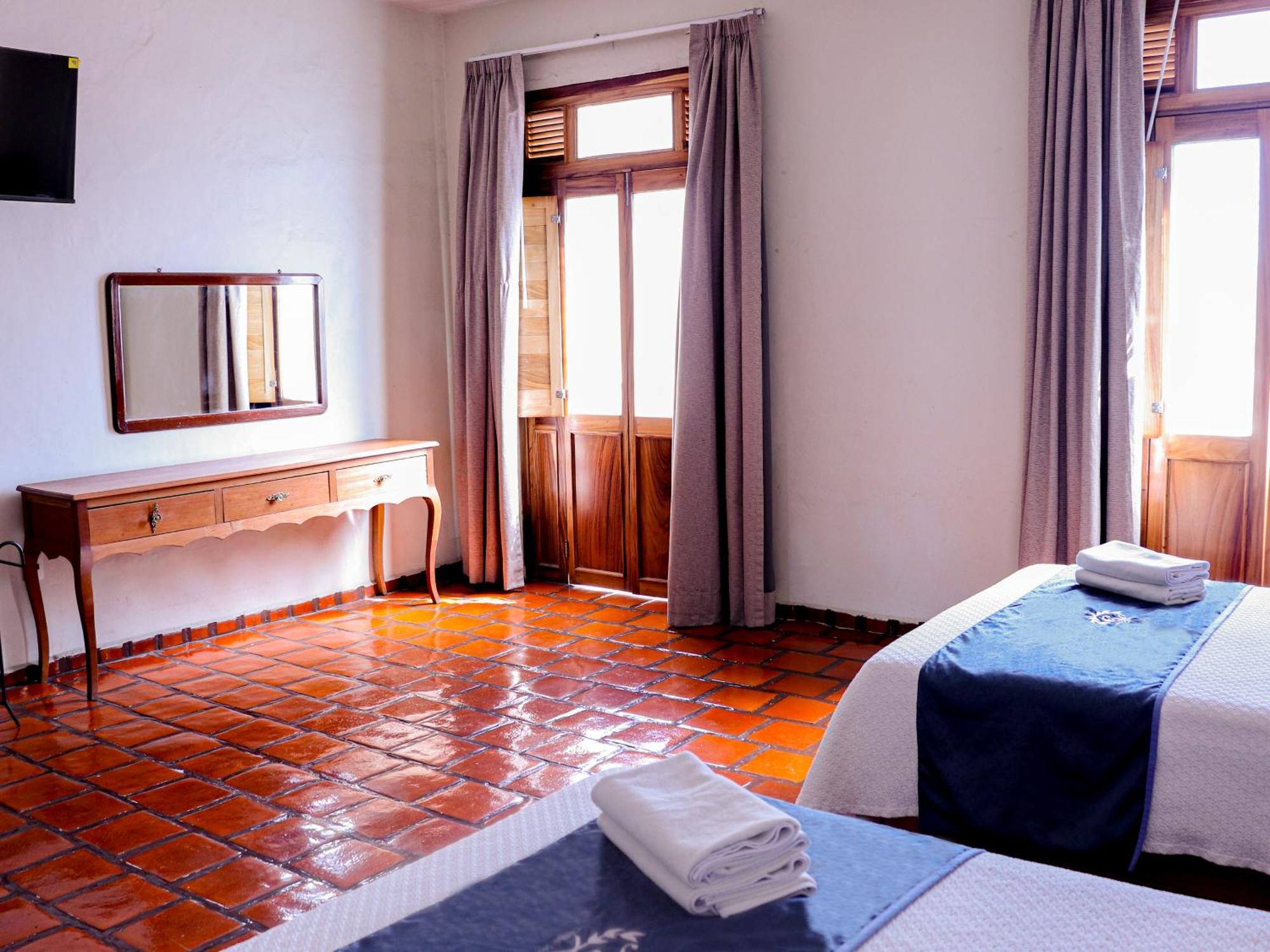 גואדלחארה Hotel Frances מראה חיצוני תמונה