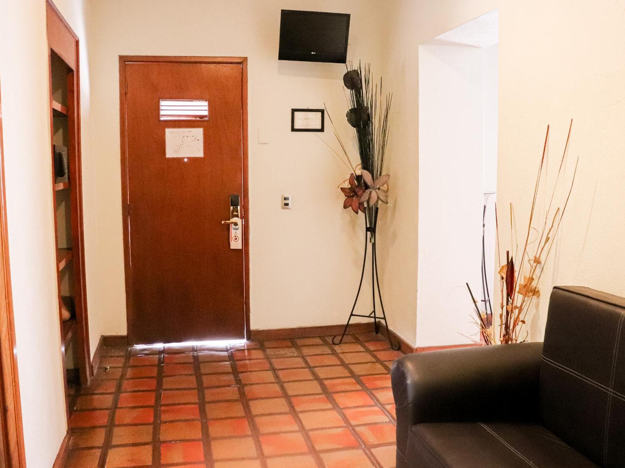 גואדלחארה Hotel Frances מראה חיצוני תמונה