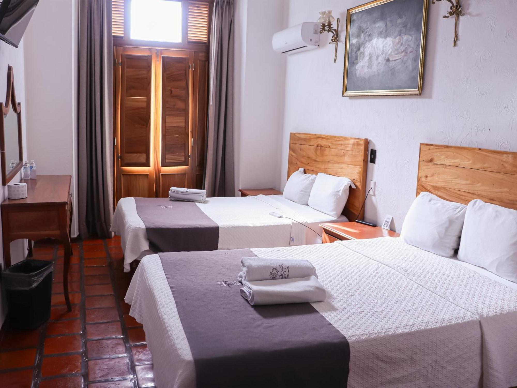 גואדלחארה Hotel Frances מראה חיצוני תמונה