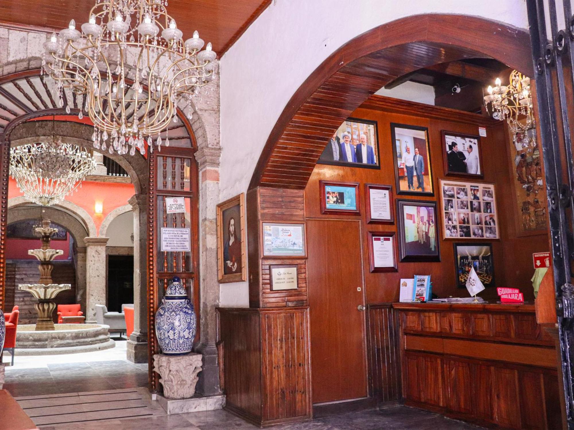 גואדלחארה Hotel Frances מראה חיצוני תמונה