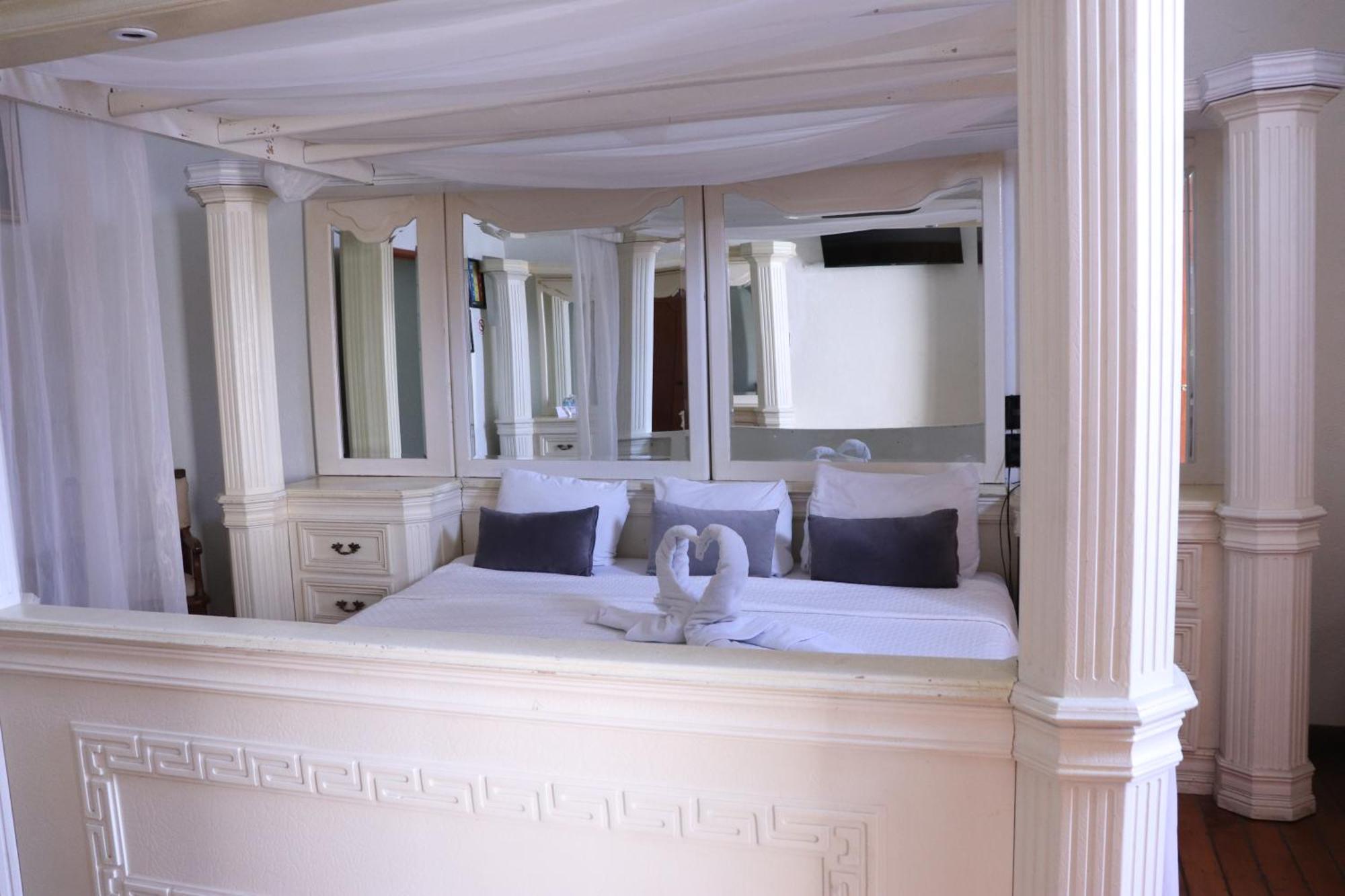 גואדלחארה Hotel Frances מראה חיצוני תמונה