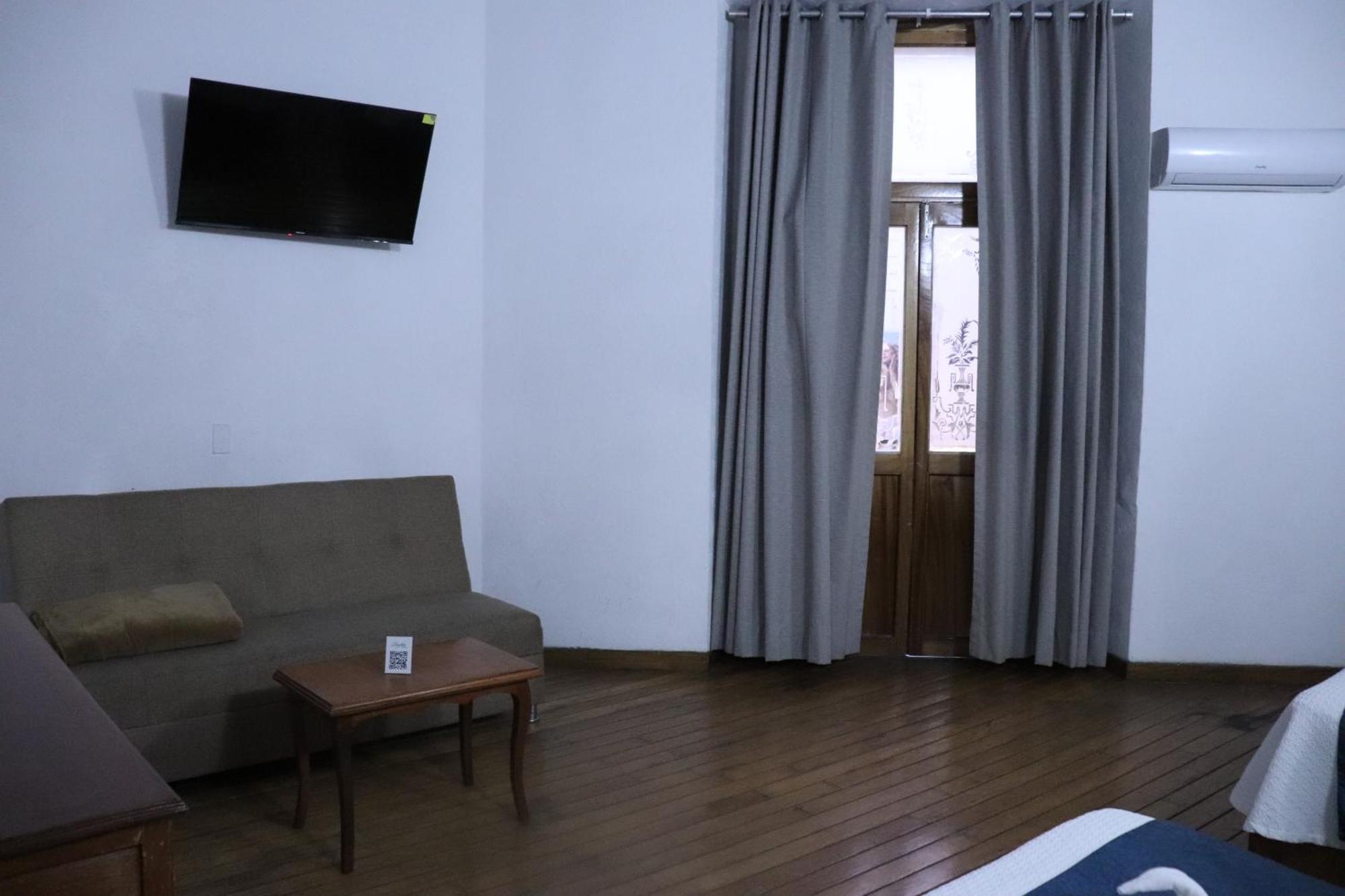 גואדלחארה Hotel Frances מראה חיצוני תמונה