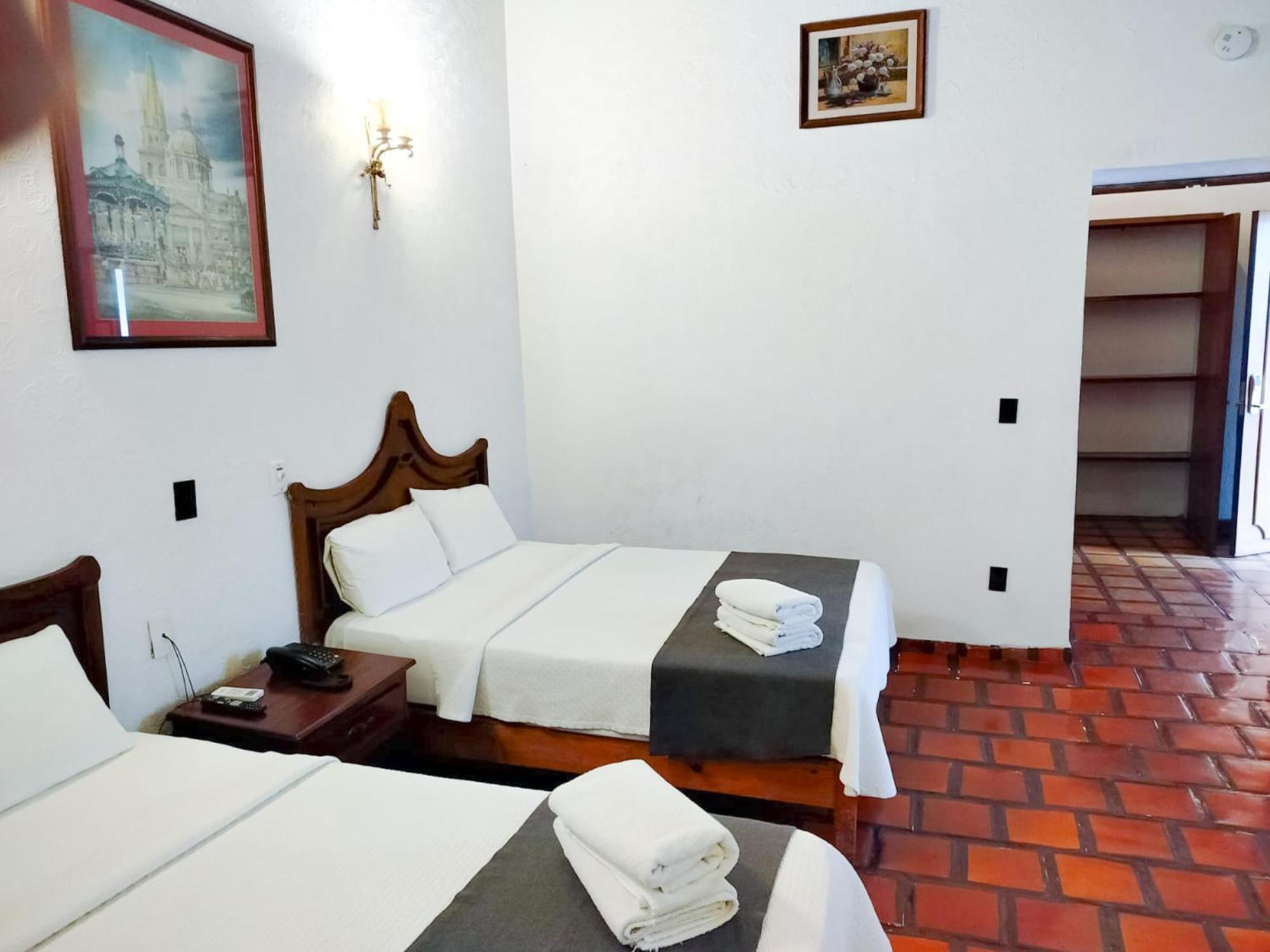 גואדלחארה Hotel Frances מראה חיצוני תמונה